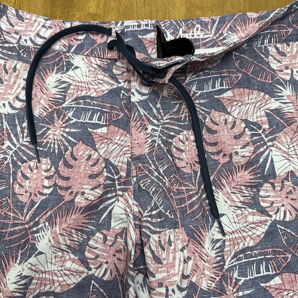 Travis Mathew Foot the Bill board shorts men's 36 Tropical‎ Hawaiian swim beach